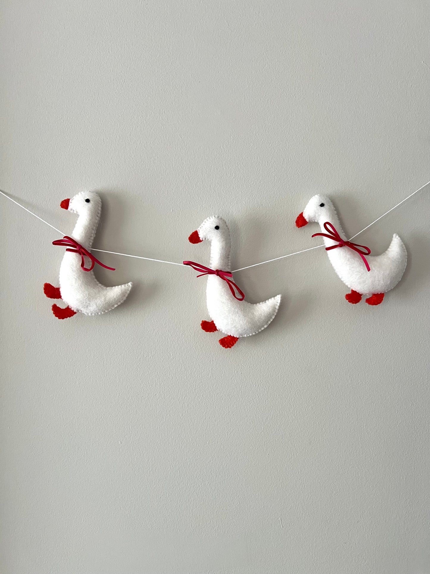 Goose garland