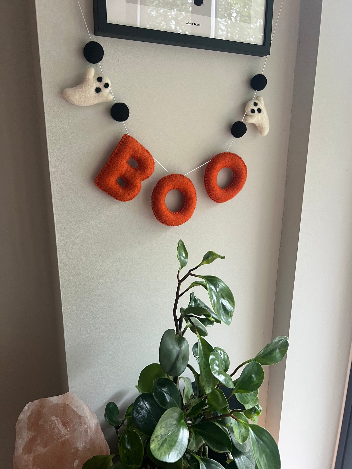 Boo garland