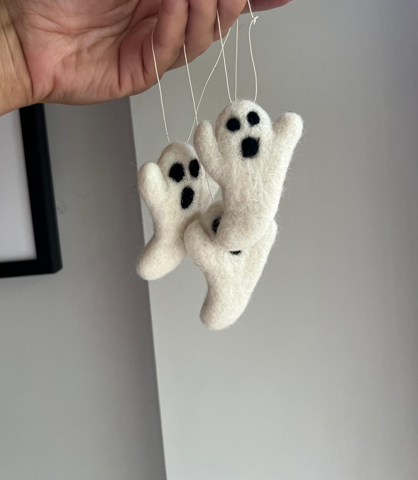 Felt ghost