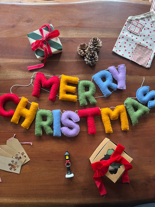 Merry Christmas garland