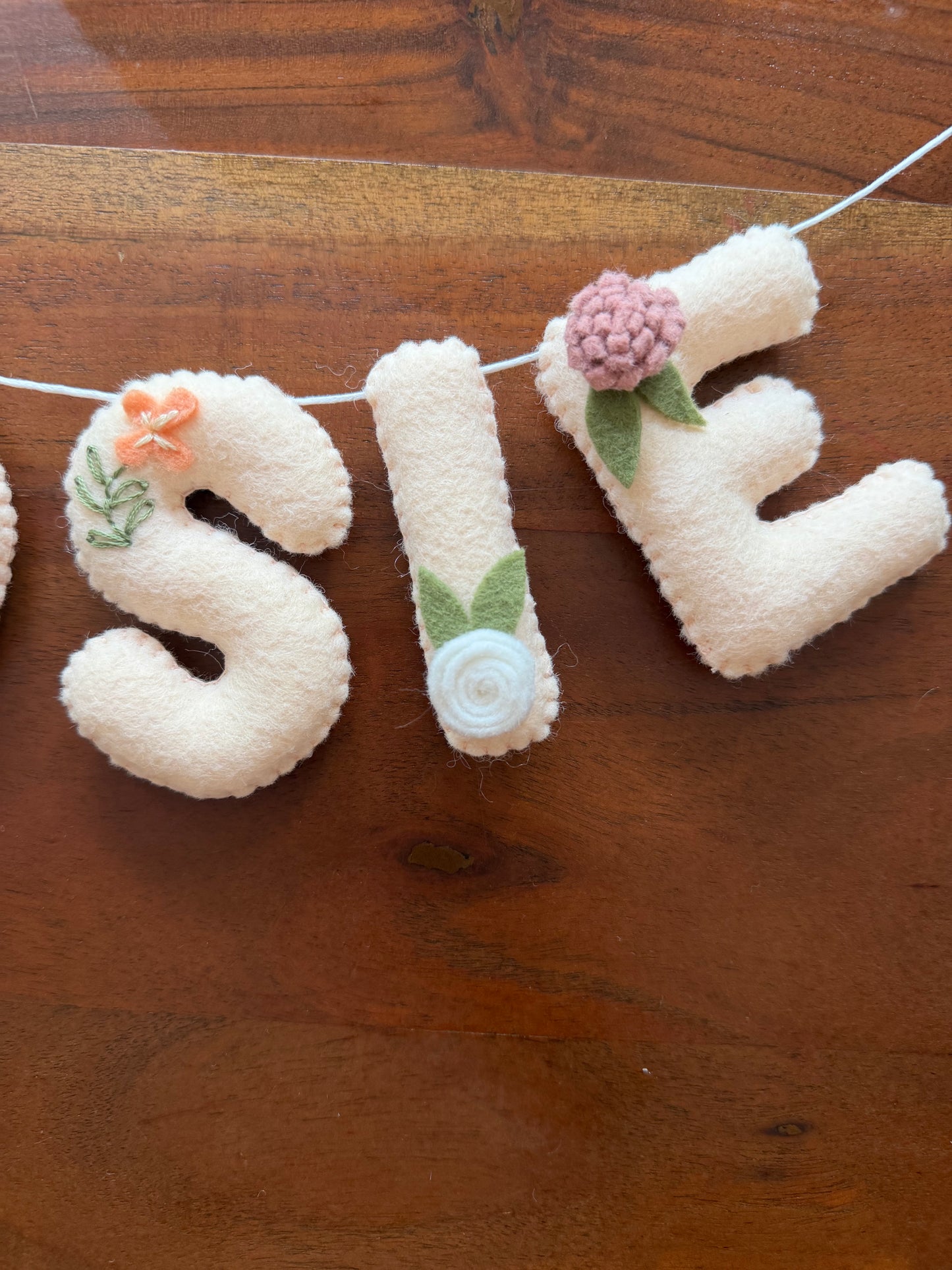 Dainty floral garland